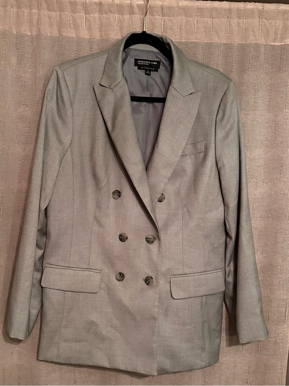 Jones New York Women’s Light Gray Double-Breasted Blazer
